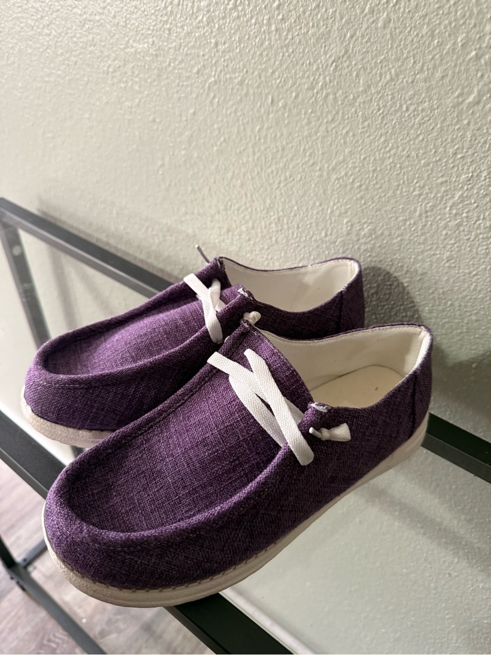 Purple Canvas Lace-Up Casual Shoes – Size EU 39/ 8-8.5